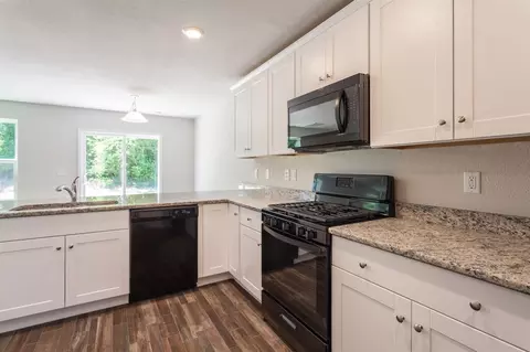 10 Windbreak Ln, Youngsville, NC 27596 photo 5