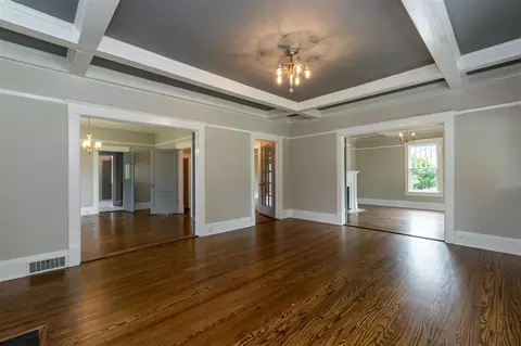 322 W Main St, Benson, NC 27504 photo 5