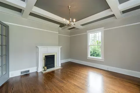 322 W Main St, Benson, NC 27504 photo 8
