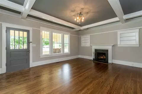 322 W Main St, Benson, NC 27504 photo 4