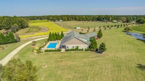 2665 Micro Rd, Selma, NC 27576 photo 3