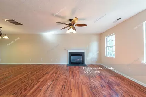 105 Gladstone Dr, Durham, NC 27703 photo 3