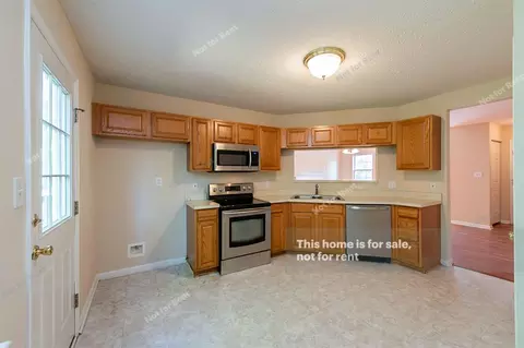 105 Gladstone Dr, Durham, NC 27703 photo 2