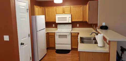 408 Lodestone Dr, Durham, NC 27703 photo 5