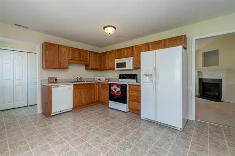 711 Denim Dr, Erwin, NC 28339 photo 13