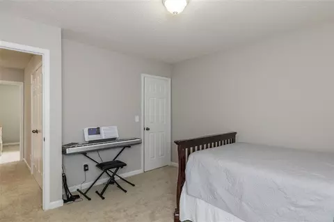 502 Ashburn Ln, Durham, NC 27703 photo 19