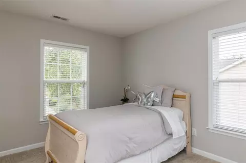 502 Ashburn Ln, Durham, NC 27703 photo 20
