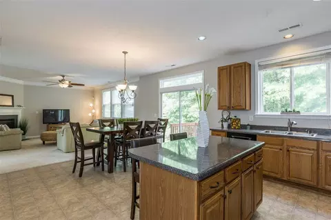 502 Ashburn Ln, Durham, NC 27703 photo 12