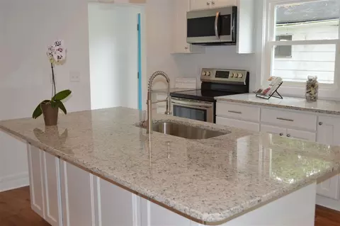 906 S Plum St, Durham, NC 27701 photo 5
