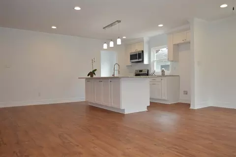 906 S Plum St, Durham, NC 27701 photo 2