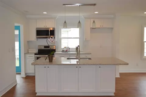 906 S Plum St, Durham, NC 27701 photo 4