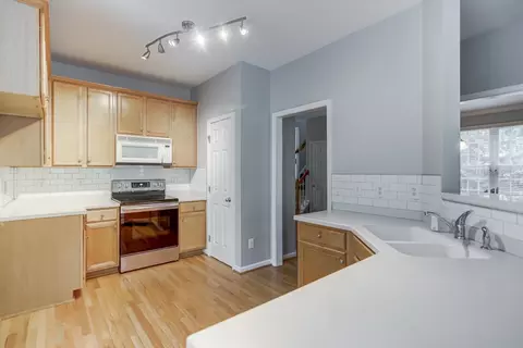 3 Spreading Oak Ct, Durham, NC 27713 photo 8