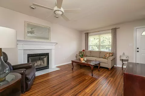 708 Comphrey Ct, Wake Forest, NC 27587 photo 5