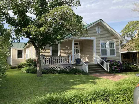 203 E K St, Erwin, NC 28339 photo 1