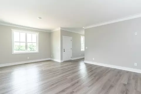 505 E Pne, Graham, NC 27253 photo 3