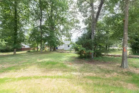 505 E Pne, Graham, NC 27253 photo 12