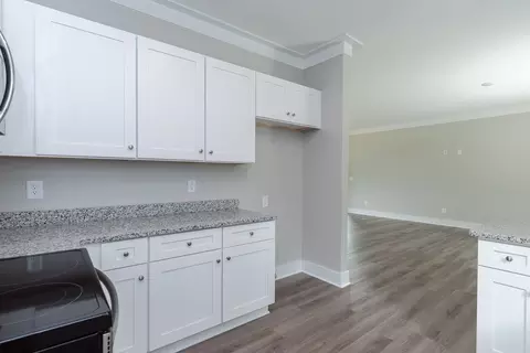 505 E Pne, Graham, NC 27253 photo 10