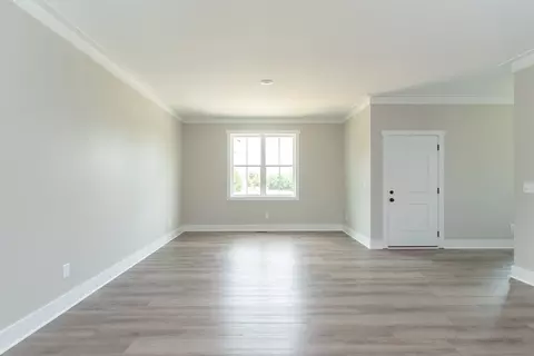 505 E Pne, Graham, NC 27253 photo 4