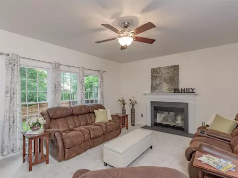 5 Summertime Ct, Durham, NC 27707 photo 9
