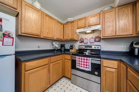4 Callahan Cir, Durham, NC 27703 photo 6