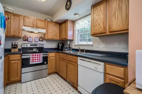 4 Callahan Cir, Durham, NC 27703 photo 5