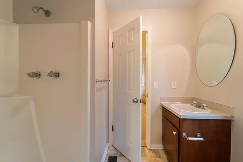 5624 Earl Rd, Durham, NC 27712 photo 9