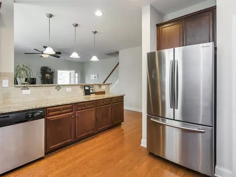 2051 Glenkirk Dr, Burlington, NC 27215 photo 6