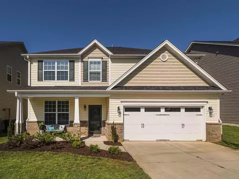 2051 Glenkirk Dr, Burlington, NC 27215 photo 1