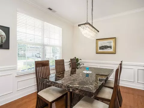 2051 Glenkirk Dr, Burlington, NC 27215 photo 2
