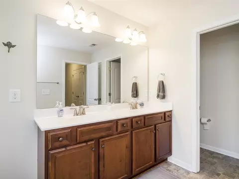 2051 Glenkirk Dr, Burlington, NC 27215 photo 19