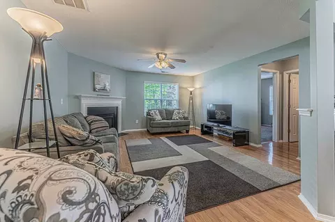 2814 Skybrook Ln, Durham, NC 27703 photo 2