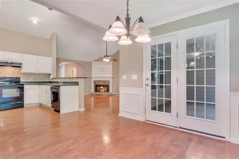 611 Crossview Ln, Durham, NC 27703 photo 10