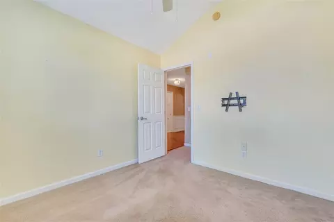 611 Crossview Ln, Durham, NC 27703 photo 17