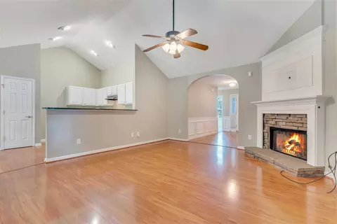 611 Crossview Ln, Durham, NC 27703 photo 7