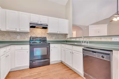 611 Crossview Ln, Durham, NC 27703 photo 11