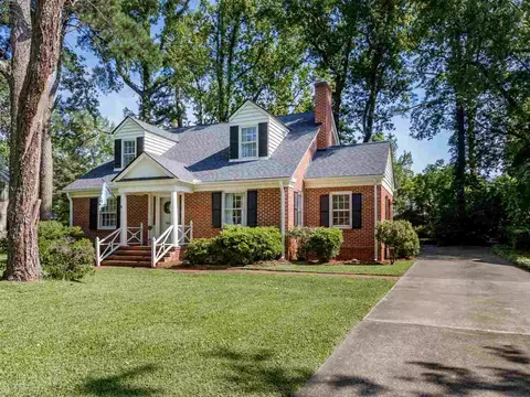 107 E Meadowbrook Dr, Smithfield, NC 27577 photo 3