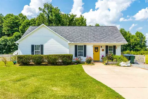 106 Thain Pl, Smithfield, NC 27577 photo 1