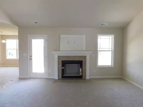 214 Cornfield Ln, Benson, NC 27504 photo 6