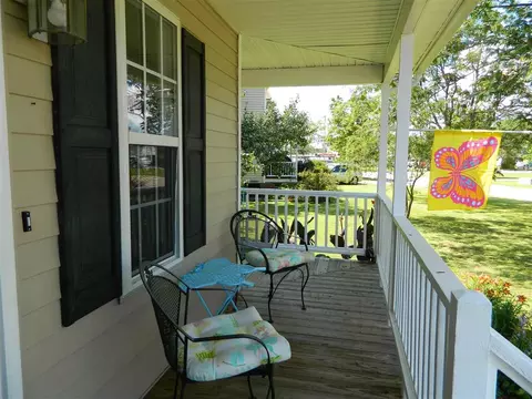 4 Atlantic Ave, Benson, NC 27504 photo 3