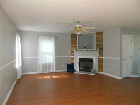 4 Atlantic Ave, Benson, NC 27504 photo 6