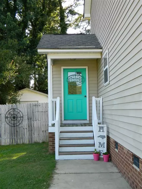 4 Atlantic Ave, Benson, NC 27504 photo 4