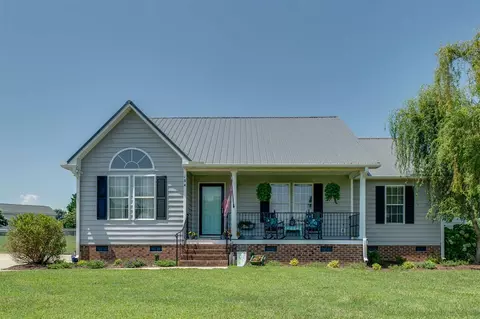 104 Clawson Ct, Garner, NC 27529 photo 1