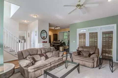 207 Cape Cod Dr, Cary, NC 27511 photo 2
