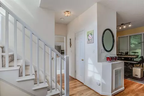 207 Cape Cod Dr, Cary, NC 27511 photo 8