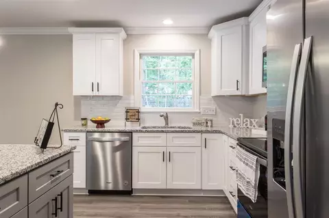 700 Lakeview Rd, Durham, NC 27712 photo 10