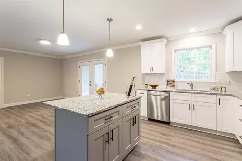 700 Lakeview Rd, Durham, NC 27712 photo 9