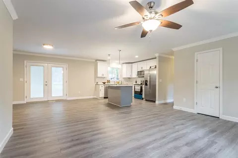 700 Lakeview Rd, Durham, NC 27712 photo 5