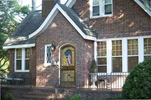 201 E Front St, Oxford, NC 27565 photo 1