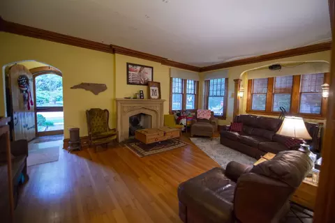 201 E Front St, Oxford, NC 27565 photo 3