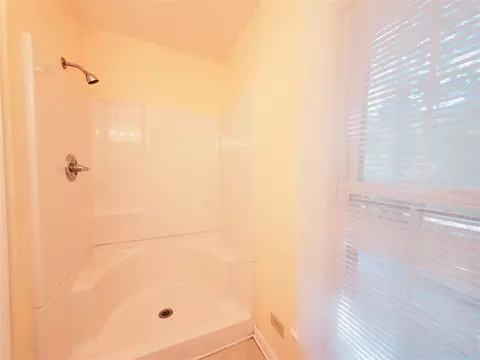 809 Pleasant Dr, Durham, NC 27703 photo 13